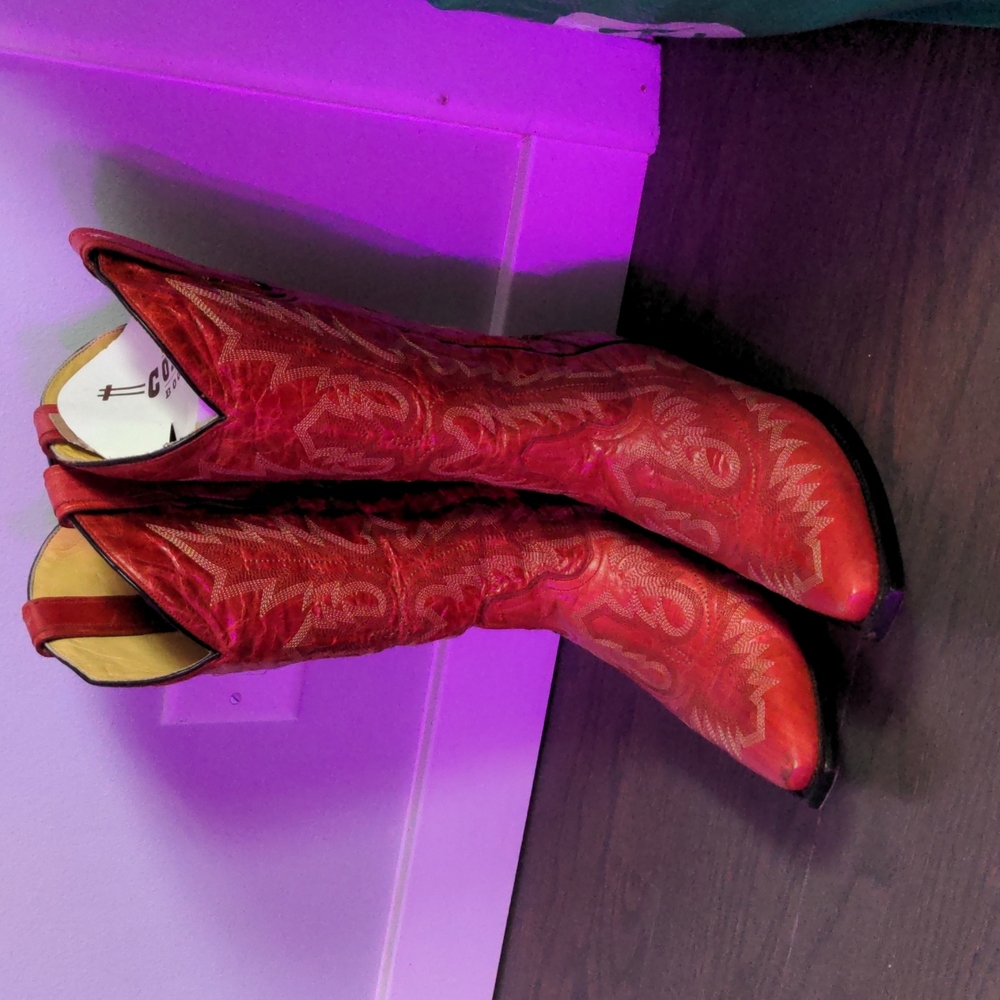 Custom-Made Corral Women's Red Cowboy / Western Boots